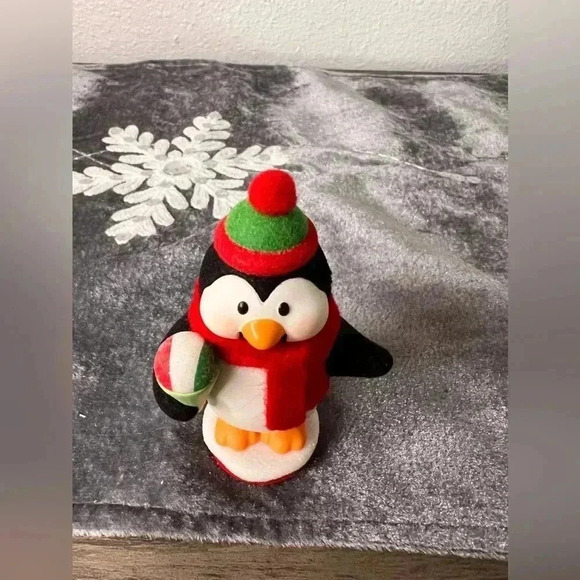 Hallmark Snow Happy to Serve 3rd in Noel Nutcrackers Christmas Ornament series - Picture 4 of 10